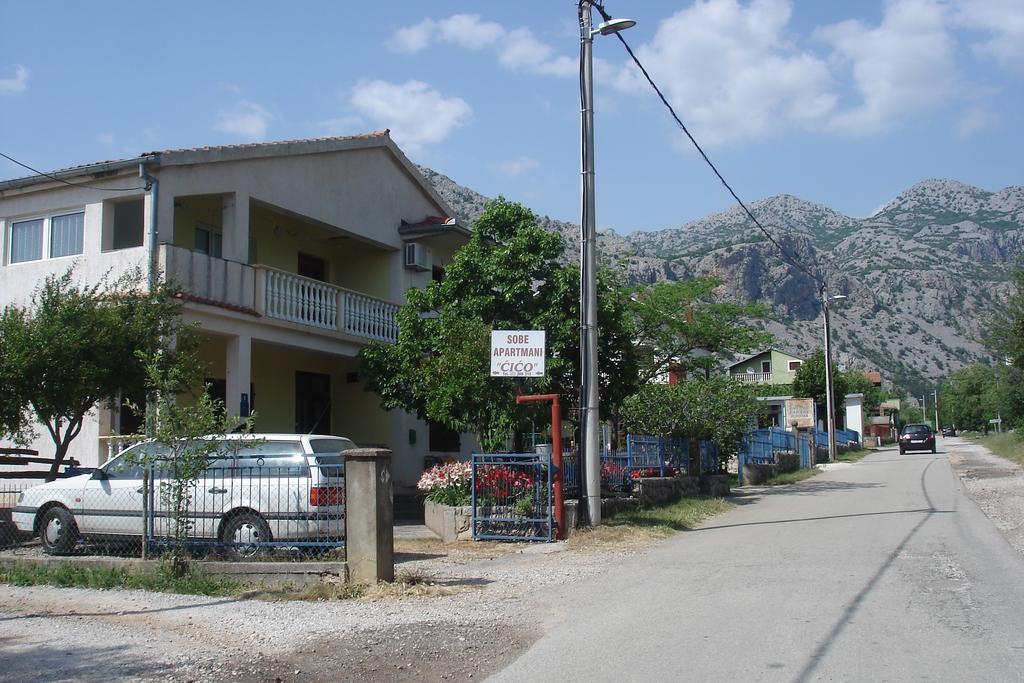 Apartments Cico Starigrad Paklenica Buitenkant foto