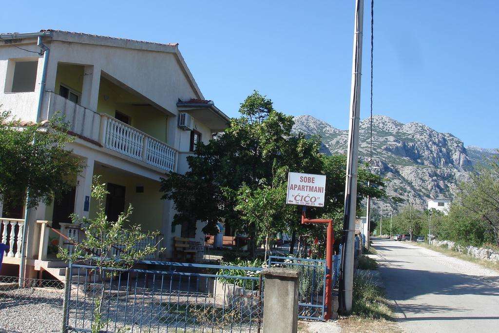 Apartments Cico Starigrad Paklenica Buitenkant foto