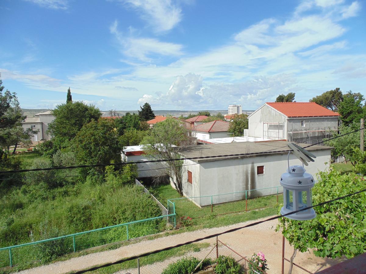 Apartments Cico Starigrad Paklenica Buitenkant foto